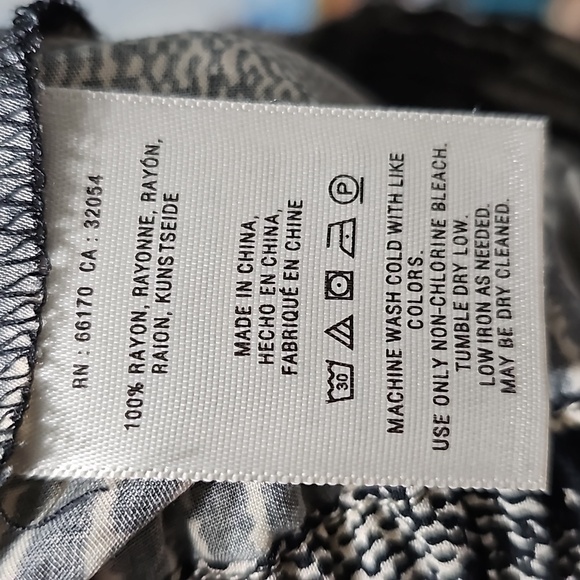 HeiHei Unique Abstract Anthropologie‎ Pants Size Small - Picture 5 of 7